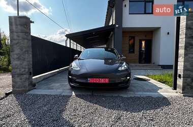Седан Tesla Model 3 2019 в 