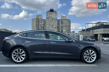 Седан Tesla Model 3 2018 в 
