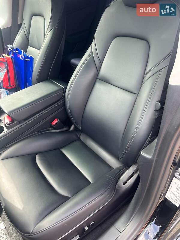 Седан Tesla Model 3 2022 в Киеве фото 6 Седан Tesla Model 3 2022 в Киеве