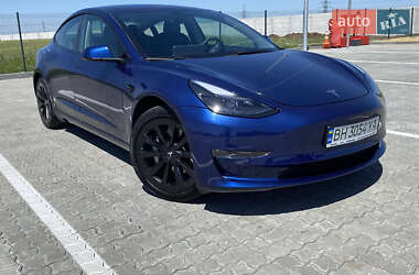 Седан Tesla Model 3 2022 в Ивано-Франковске