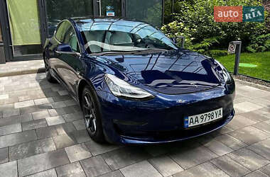 Седан Tesla Model 3 2018 в 