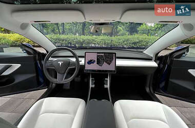 Седан Tesla Model 3 2018 в 