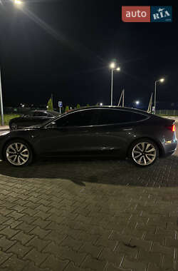 Седан Tesla Model 3 2018 в 