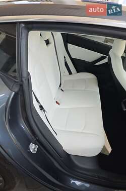 Седан Tesla Model 3 2018 в Миколаєві
