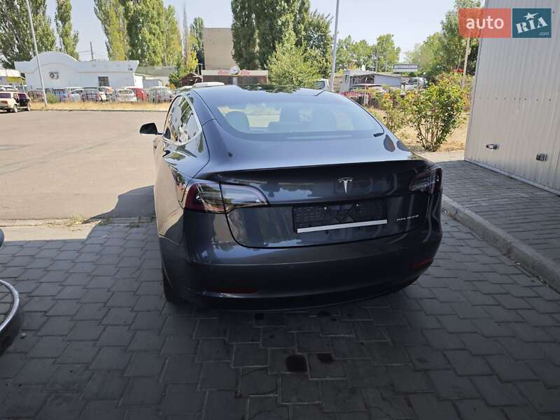 Седан Tesla Model 3 2018 в Миколаєві
