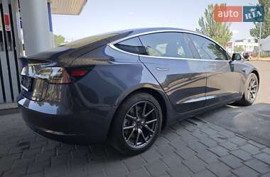 Седан Tesla Model 3 2018 в Миколаєві