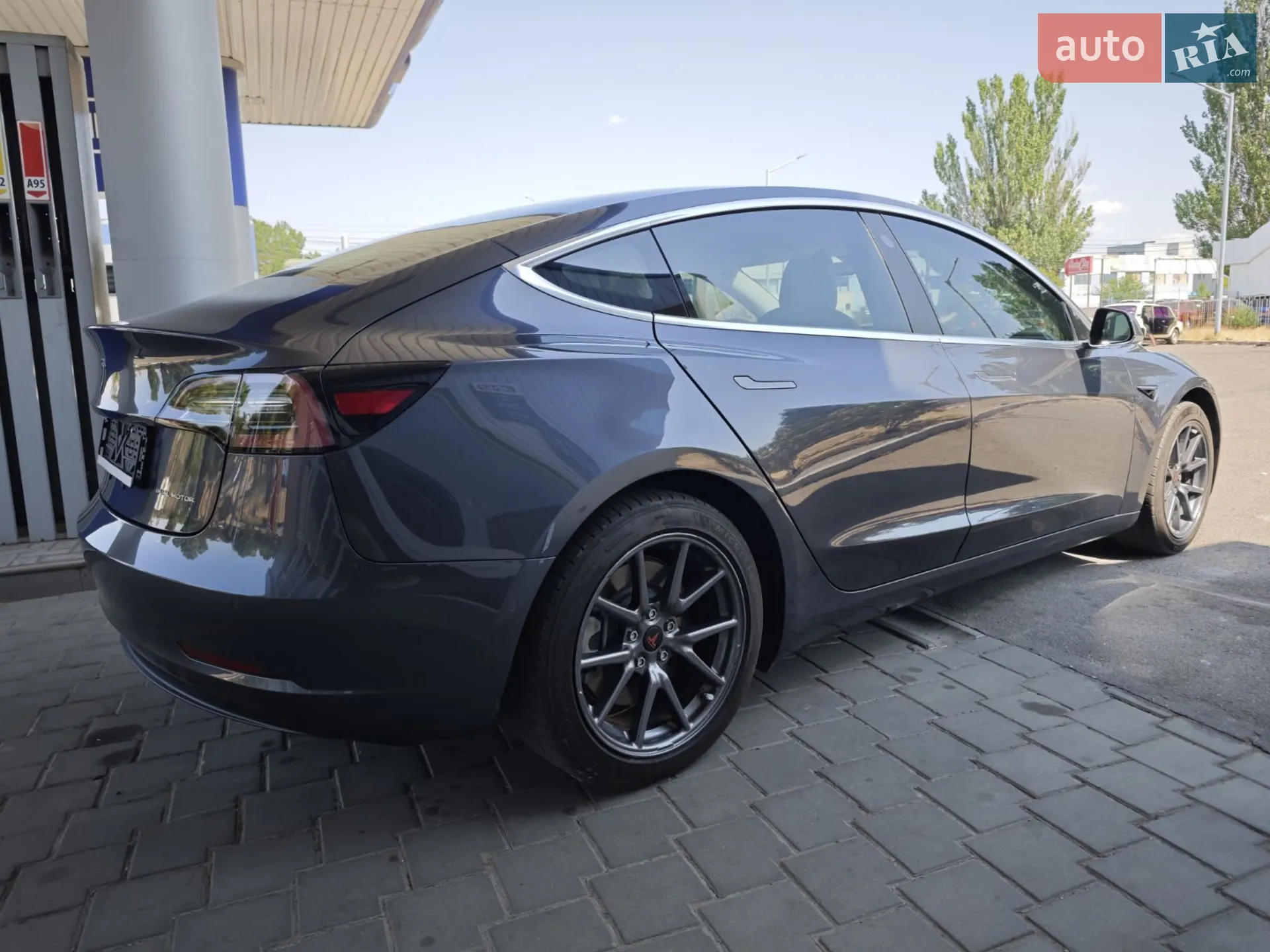 2018 Tesla Model 3 - мініатюра 32