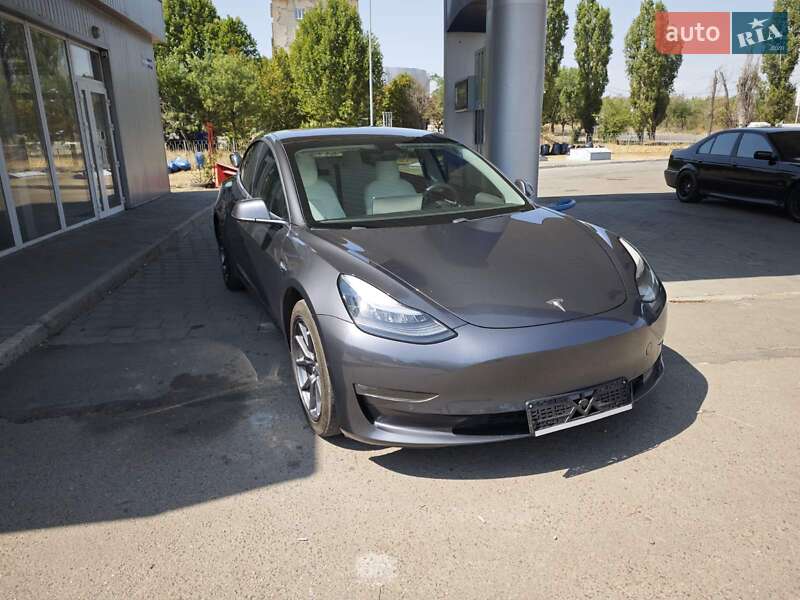 Седан Tesla Model 3 2018 в Миколаєві