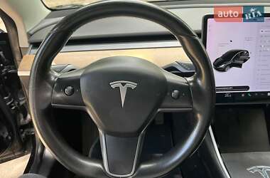 Седан Tesla Model 3 2018 в 