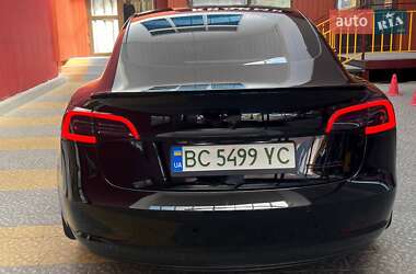 Седан Tesla Model 3 2019 в 