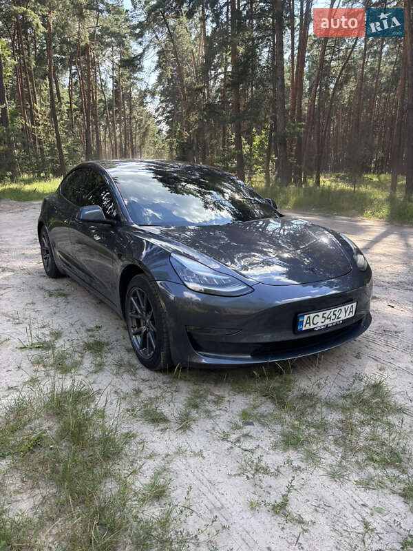 Tesla Model 3 2018