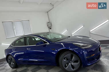 Седан Tesla Model 3 2019 в 