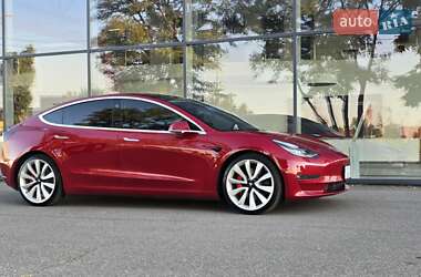 Седан Tesla Model 3 2018 в 