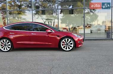 Седан Tesla Model 3 2018 в 