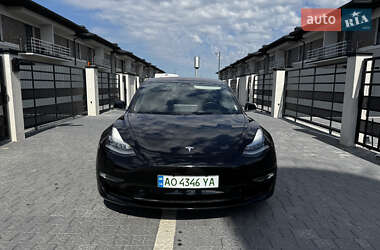 Седан Tesla Model 3 2018 в Ужгороді