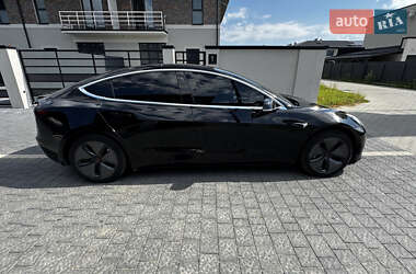 Седан Tesla Model 3 2018 в 
