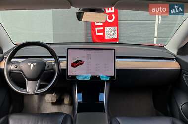 Седан Tesla Model 3 2018 в 