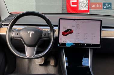 Седан Tesla Model 3 2018 в 