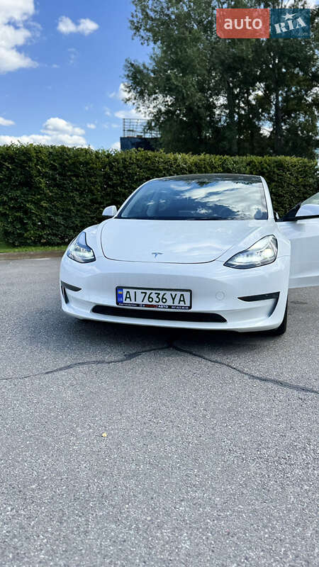 Седан Tesla Model 3 2023 в Киеве фото 5 Седан Tesla Model 3 2023 в Киеве