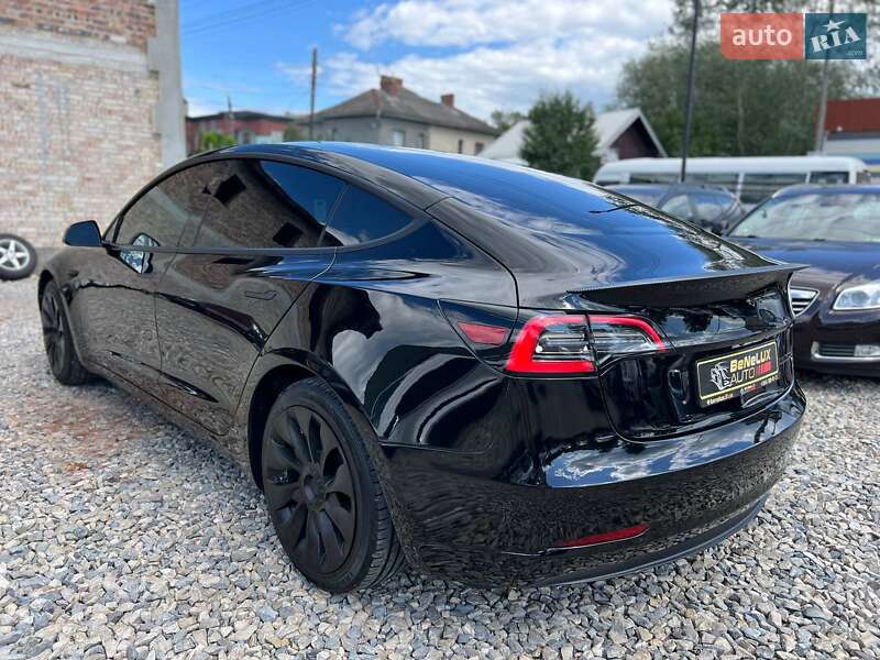 Седан Tesla Model 3 2018 в Коломиї