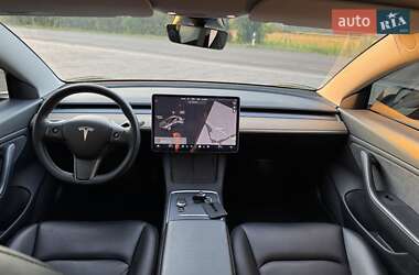 Седан Tesla Model 3 2020 в Хусте