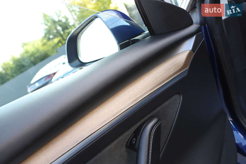 Седан Tesla Model 3 2022 в Дрогобичі фото 79 Седан Tesla Model 3 2022 в Дрогобичі