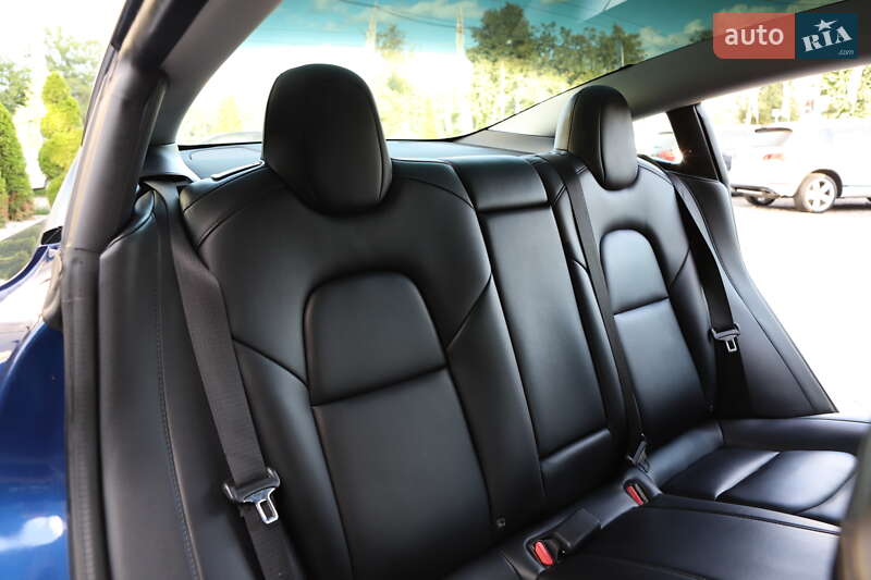 Седан Tesla Model 3 2022 в Дрогобичі фото 90 Седан Tesla Model 3 2022 в Дрогобичі