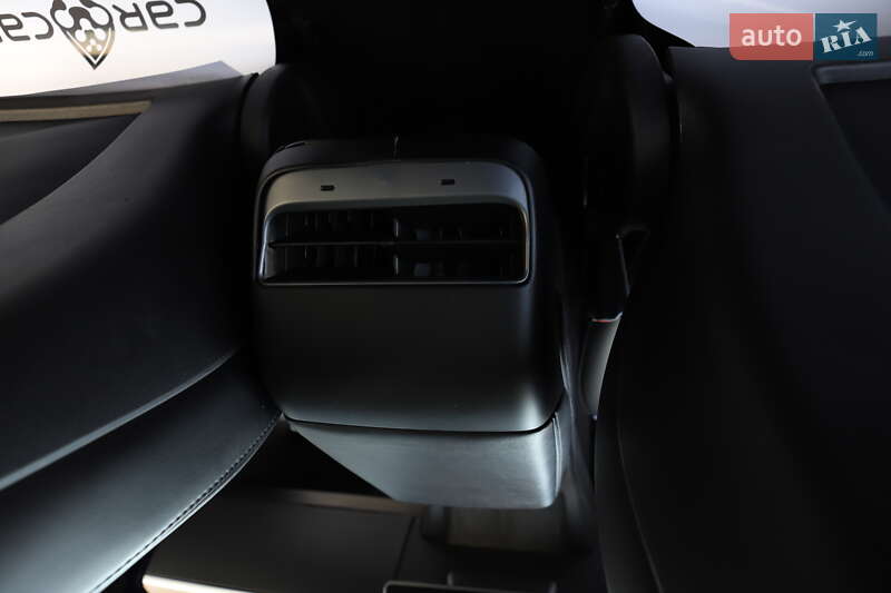 Седан Tesla Model 3 2022 в Дрогобичі фото 99 Седан Tesla Model 3 2022 в Дрогобичі