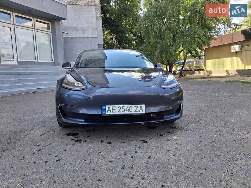 Tesla Model 3 2018
