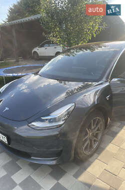 Седан Tesla Model 3 2018 в 