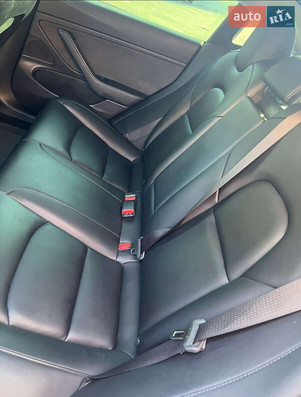 Седан Tesla Model 3 2019 в Кременчуге