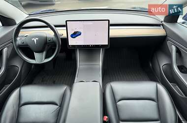 Седан Tesla Model 3 2019 в 