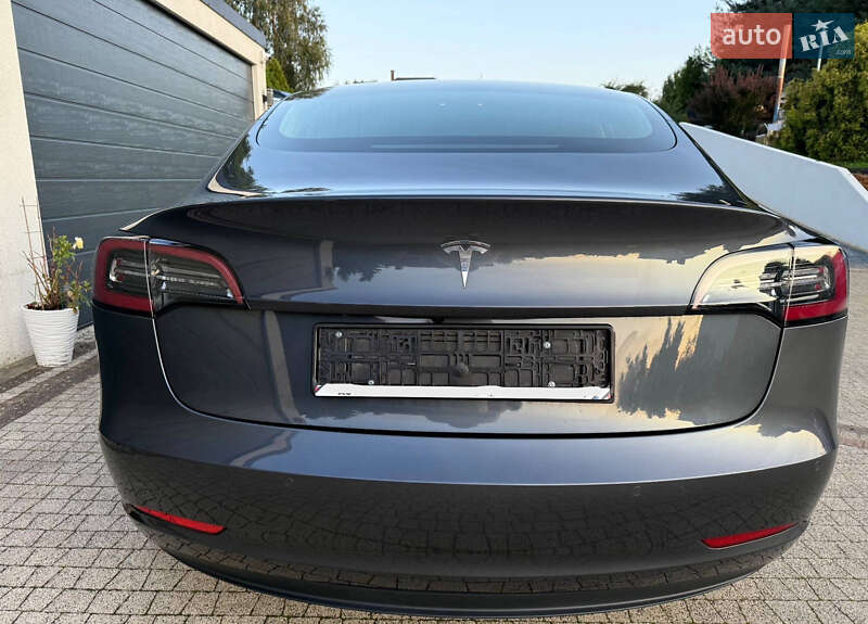 Седан Tesla Model 3 2019 в Жашківу фото 5 Седан Tesla Model 3 2019 в Жашківу