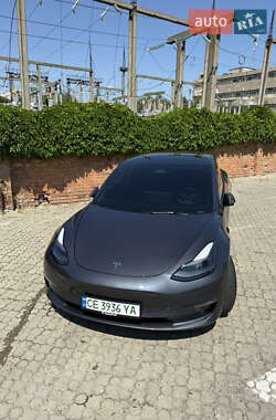 Седан Tesla Model 3 2023 в 