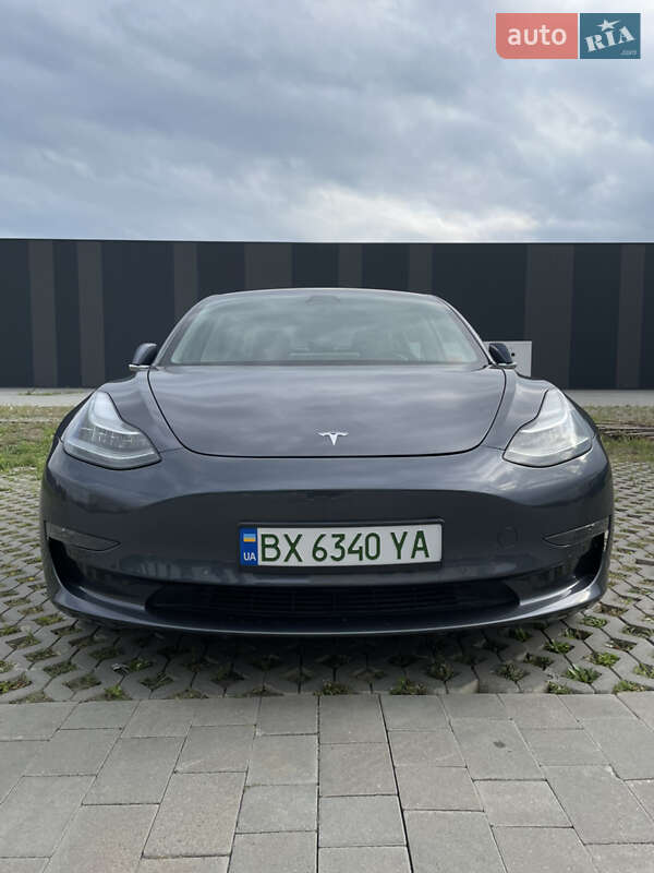 Седан Tesla Model 3 2019 в Хмельницком