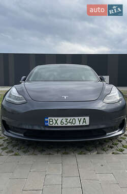 Седан Tesla Model 3 2019 в 