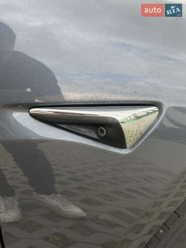 Седан Tesla Model 3 2019 в Хмельницком