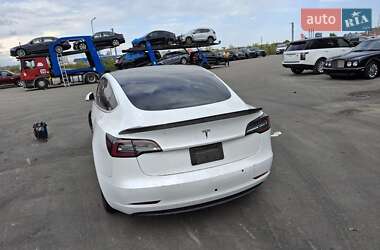 Седан Tesla Model 3 2020 в 