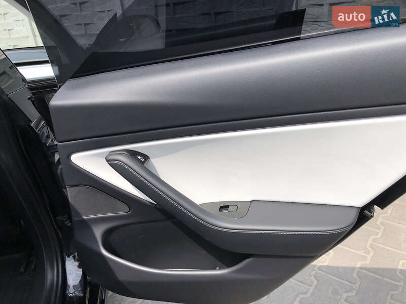 Седан Tesla Model 3 2019 в Києві фото 19 Седан Tesla Model 3 2019 в Києві