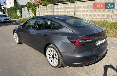 Седан Tesla Model 3 2020 в 