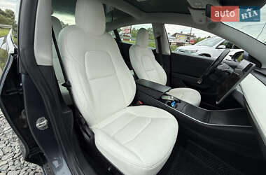 Седан Tesla Model 3 2019 в 