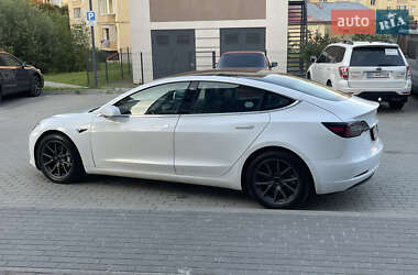 Седан Tesla Model 3 2019 в 