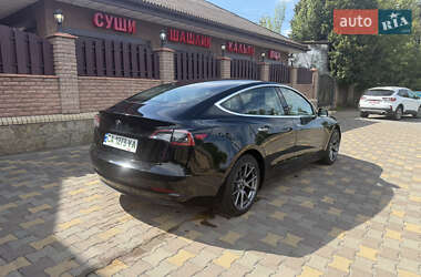 Седан Tesla Model 3 2018 в 