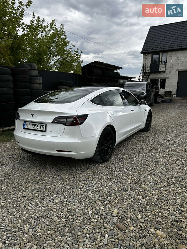 Седан Tesla Model 3 2019 в Білій Церкві