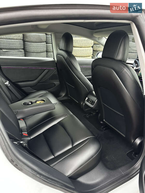 Седан Tesla Model 3 2019 в Білій Церкві