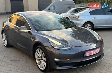 Седан Tesla Model 3 2017 в 