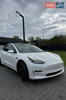 Седан Tesla Model 3 2021 в Києві
