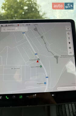 Седан Tesla Model 3 2021 в 