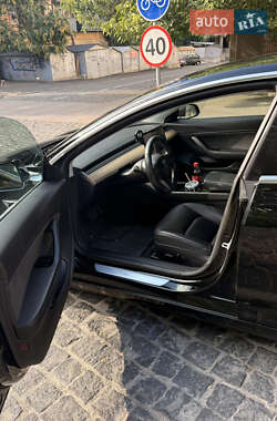 Седан Tesla Model 3 2018 в 