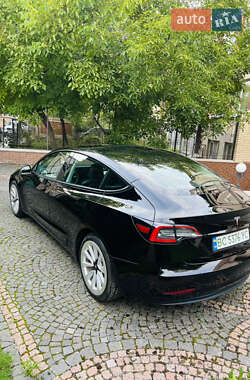 Седан Tesla Model 3 2023 в 
